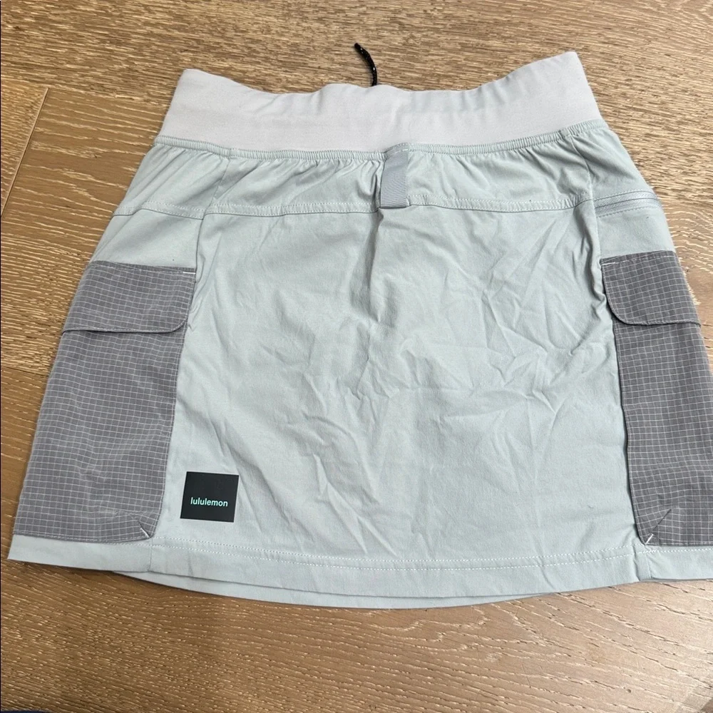 Lululemon Utility Skirt Size 6 Gray Cargo Pocket Athletic Skort Hiking Outdoor - Picture 3 of 8